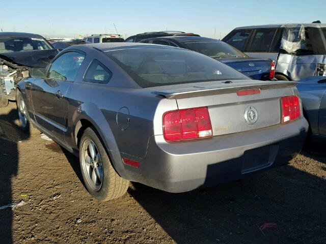 1ZVHT80N475369507 - 2007 FORD MUSTANG GRAY photo 3