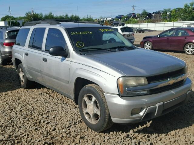 1GNES16S556101352 - 2005 CHEVROLET TRAILBLAZE GRAY photo 1