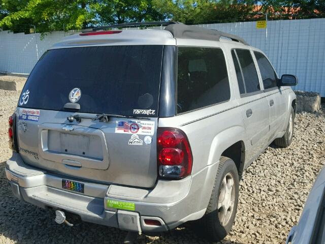 1GNES16S556101352 - 2005 CHEVROLET TRAILBLAZE GRAY photo 4