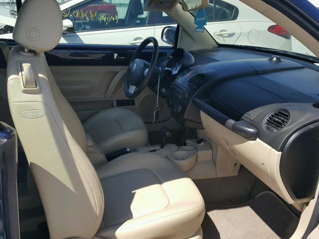 3VWCD31Y15M305595 - 2005 VOLKSWAGEN NEW BEETLE Mavi foto 5