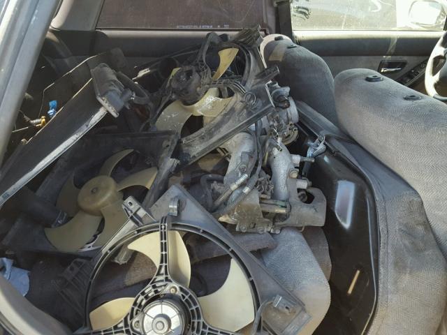 4S3BH635517309015 - 2001 SUBARU LEGACY L WHITE photo 6