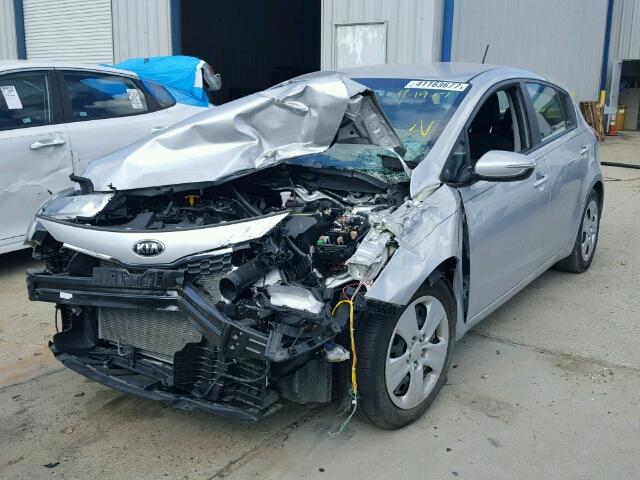 KNAFK5A82G5601376 - 2016 KIA FORTE LX SILVER photo 2