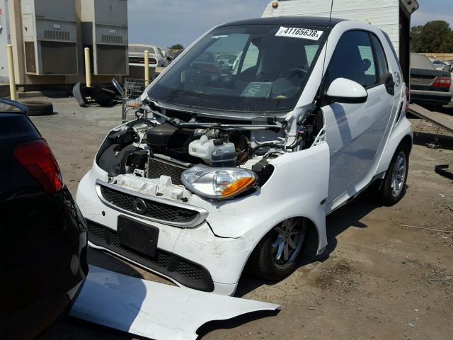 WMEEJ9AA4GK844489 - 2016 SMART FORTWO ELE 白色 照片 2
