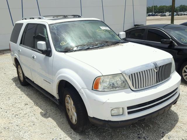 5LMFU27585LJ19022 - 2005 LINCOLN NAVIGATOR WHITE photo 1