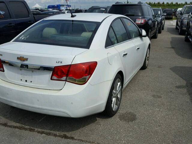 1G1PH5S98B7115027 - 2011 CHEVROLET CRUZE LTZ WHITE photo 4