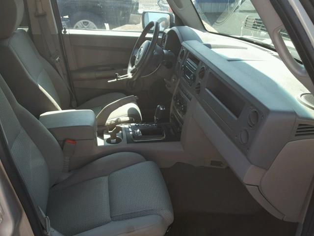 1J8HG48N17C638118 - 2007 JEEP COMMANDER Bej foto 5