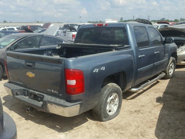 3GCPKSE32BG168065 - 2011 CHEVROLET SILVERADO BLUE photo 4