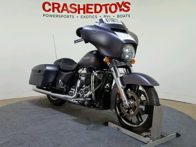 1HD1KRC14HB686128 - 2017 HARLEY-DAVIDSON FLHXS STRE GRAY photo 2