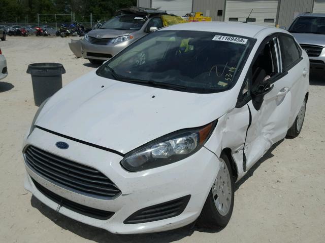 3FADP4AJ3EM125645 - 2014 FORD FIESTA S WHITE photo 2