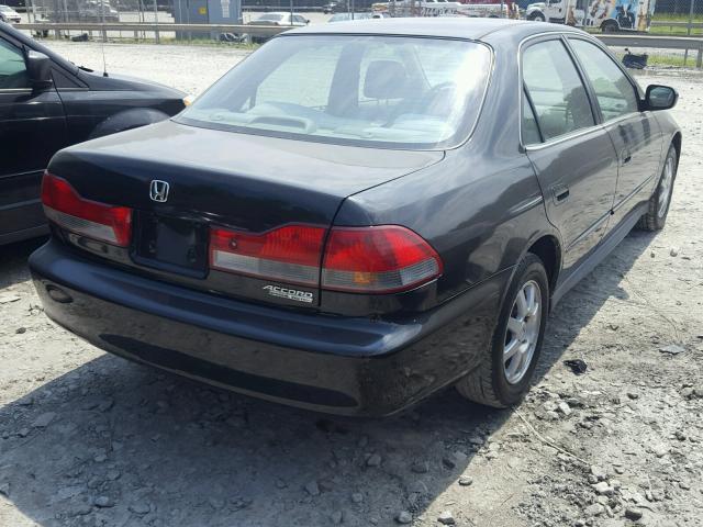 1HGCG56702A117005 - 2002 HONDA ACCORD SE BLACK photo 4