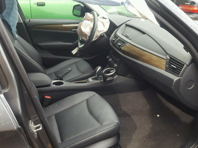 WBAVL1C5XDVR88274 - 2013 BMW X1 XDRIVE2 GRAY photo 5