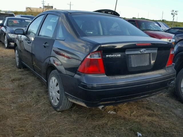 1FAFP34N17W297452 - 2007 FORD FOCUS ZX4 BLACK photo 3