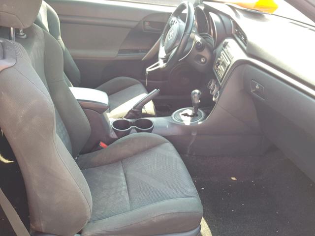 JTKJF5C78C3032005 - 2012 TOYOTA SCION TC ნაცრისფერი ფოტო 5