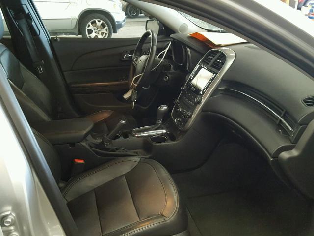 1G11E5SAXGU161217 - 2016 CHEVROLET MALIBU LIM 银色 照片 5