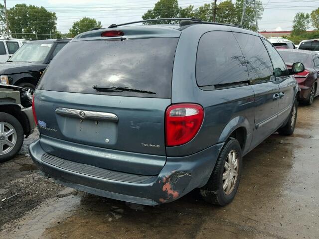 2C4GP54L15R176368 - 2005 CHRYSLER TOWN & COU BLUE photo 4