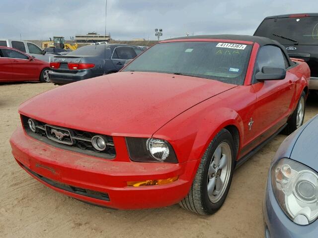 1ZVFT84N675303011 - 2007 FORD MUSTANG RED photo 2