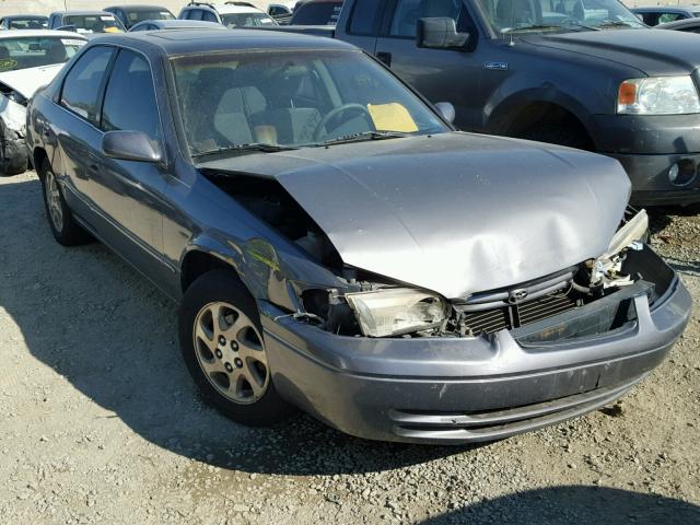 JT2BF28K0X0156812 - 1999 TOYOTA CAMRY LE გრაფიტი ფოტო 1