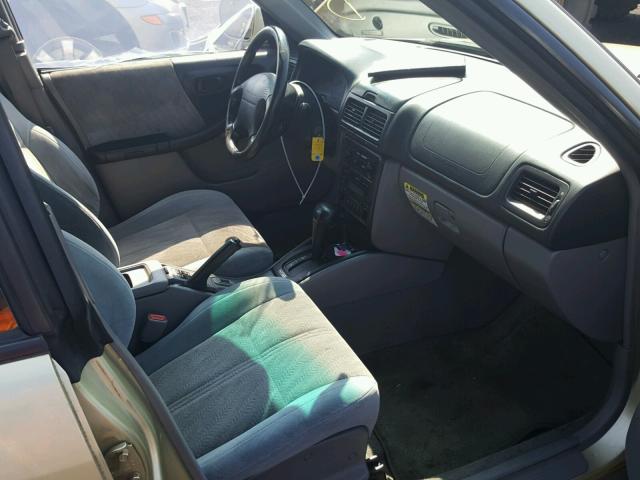 JF1SF65591H743392 - 2001 SUBARU FORESTER S GOLD photo 5