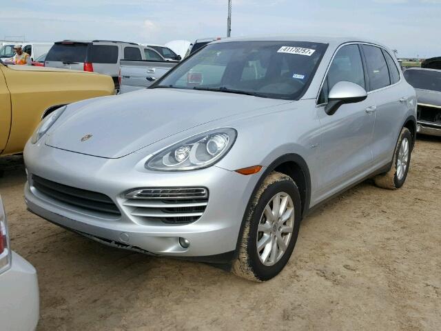 WP1AF2A21DLA39312 - 2013 PORSCHE CAYENNE GRAY photo 2