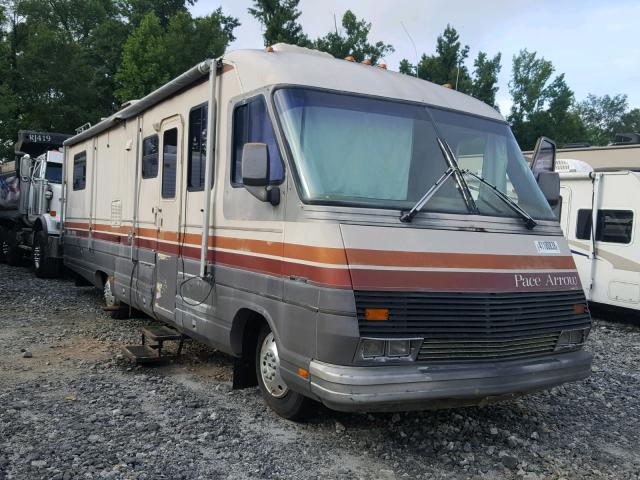 1GBKP37W1J3318682 - 1988 CHEVROLET P30 WHITE photo 1