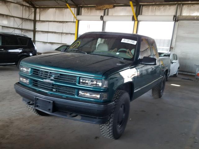 1GCEK19K8SE264681 - 1995 CHEVROLET GMT-400 K1 GREEN photo 2