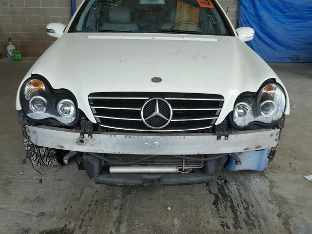 WDBRF52H57A950699 - 2007 MERCEDES-BENZ C 230 WHITE photo 9