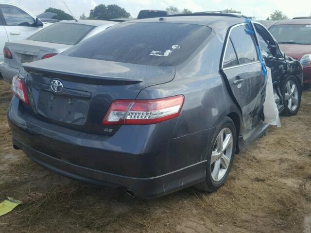 4T1BF3EK7BU192463 - 2011 TOYOTA CAMRY BASE GRAY photo 4