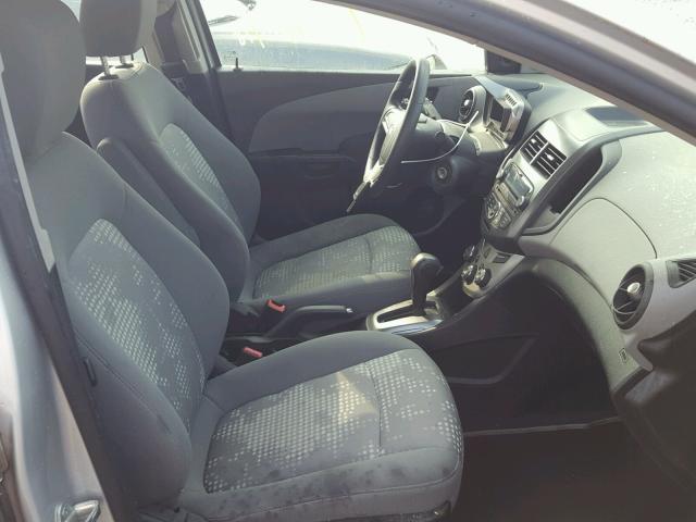 1G1JA5SH1C4204362 - 2012 CHEVROLET SONIC LS SILVER photo 5