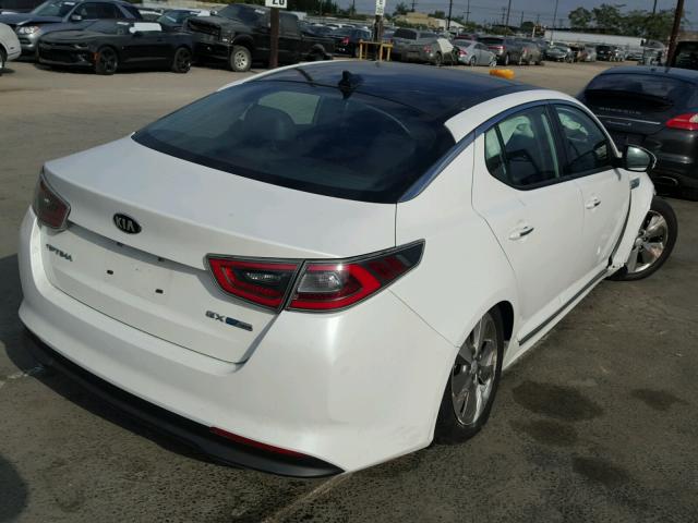 KNAGN4AD3E5063951 - 2014 KIA OPTIMA HYB WHITE photo 4