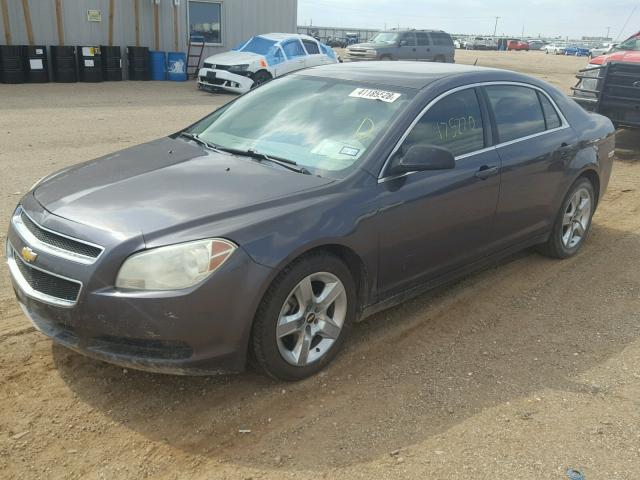1G1ZB5EB6A4136242 - 2010 CHEVROLET MALIBU LS ნაცრისფერი ფოტო 2