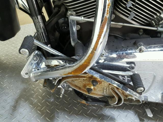 1HD1KHM17BB640549 - 2011 HARLEY-DAVIDSON FLTRX 黑色 照片 13