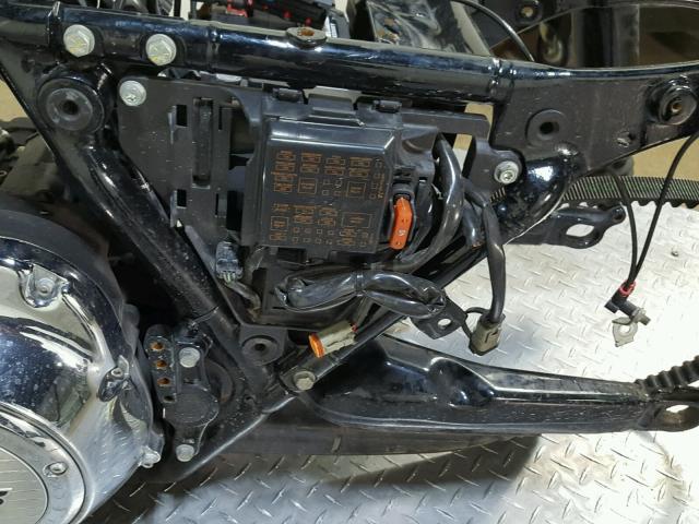 1HD1KHM17BB640549 - 2011 HARLEY-DAVIDSON FLTRX 黑色 照片 18