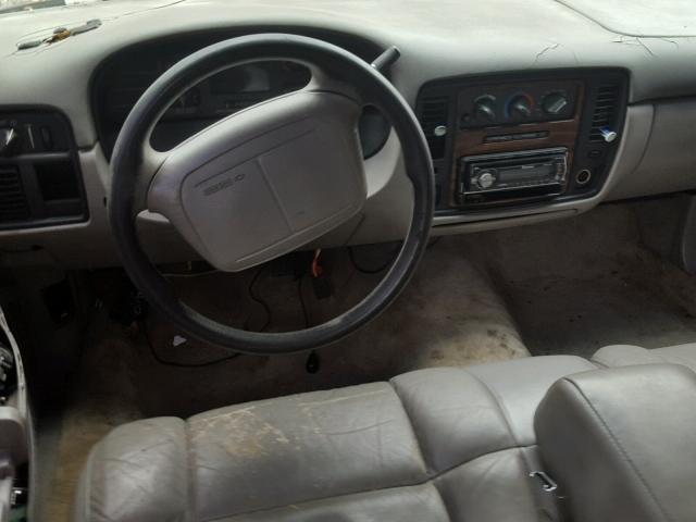 1G1BL52W5SR133827 - 1995 CHEVROLET CAPRICE CL 栗色 照片 9
