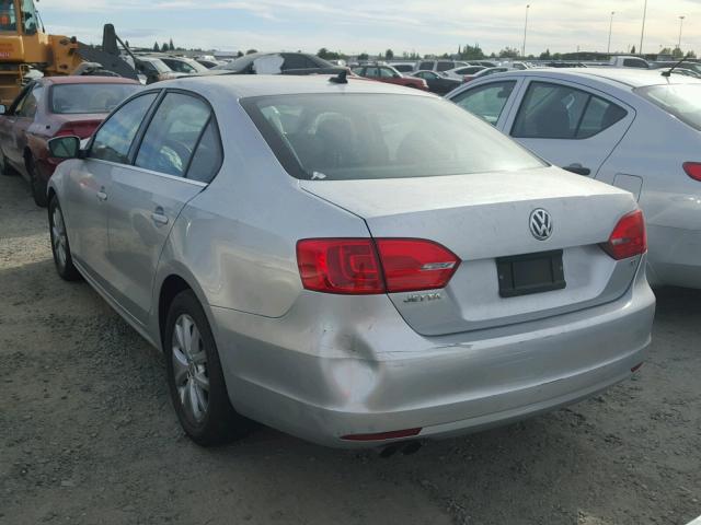 3VWD17AJ3EM385571 - 2014 VOLKSWAGEN JETTA SE 银色 照片 6