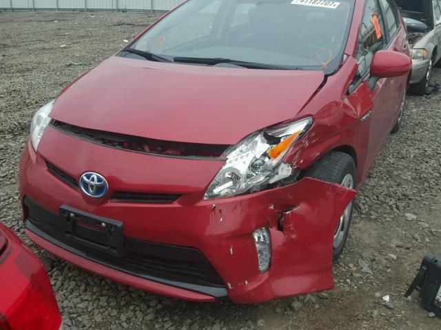 JTDKN3DU7E0375271 - 2014 TOYOTA PRIUS RED photo 9