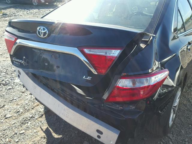 4T4BF1FK4FR458200 - 2015 TOYOTA CAMRY LE შავი ფოტო 9