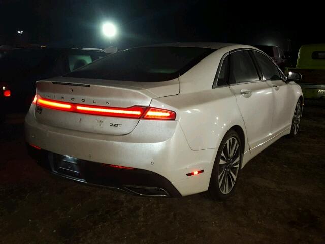 3LN6L5E9XHR610937 - 2017 LINCOLN MKZ RESERV WHITE photo 4