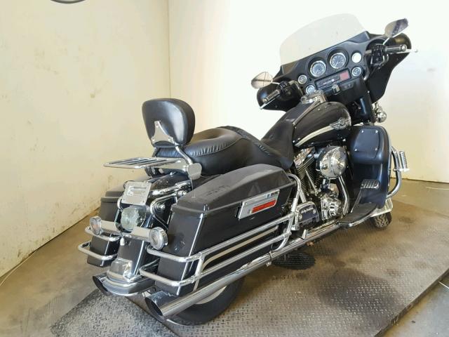 1HD1DJV113Y601874 - 2003 HARLEY-DAVIDSON FLHT CLASS BLACK photo 4