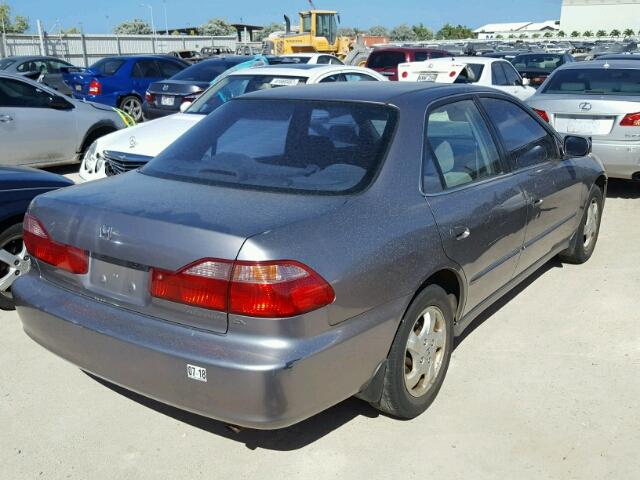 JHMCG565XYC009693 - 2000 HONDA ACCORD SILVER photo 4