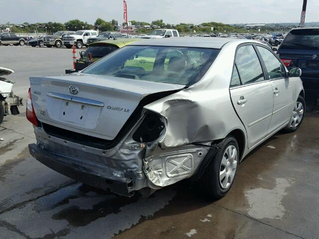 4T1BE32K03U755961 - 2003 TOYOTA CAMRY LE SILVER photo 4