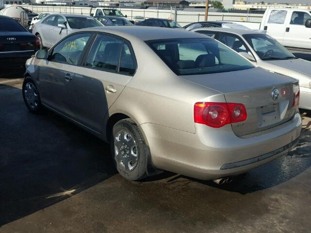 3VWPF71K26M667225 - 2006 VOLKSWAGEN JETTA VALU TAN photo 3