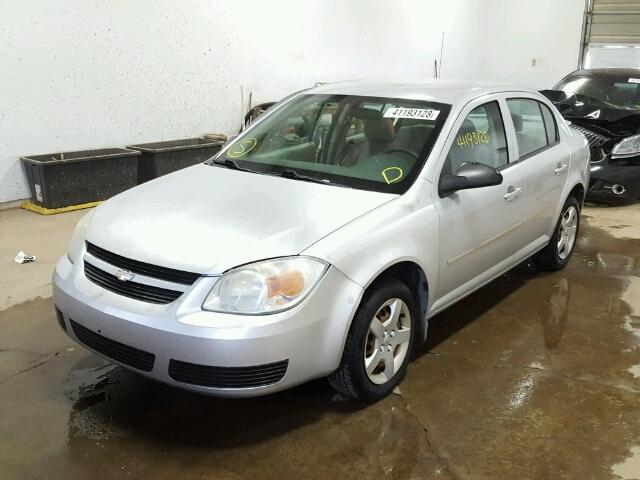 1G1AK52FX57597954 - 2005 CHEVROLET COBALT SILVER photo 2