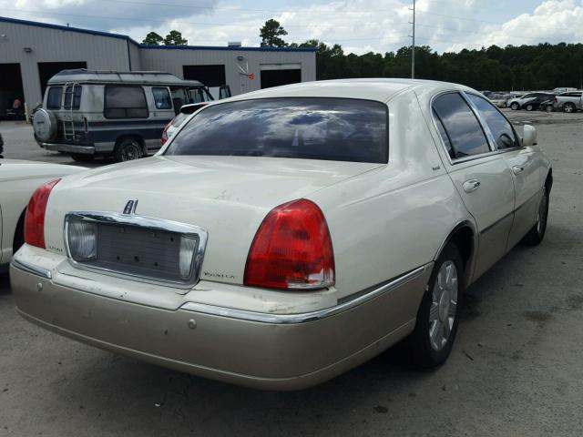 1LNHM83W04Y665523 - 2004 LINCOLN TOWN CAR U WHITE photo 4