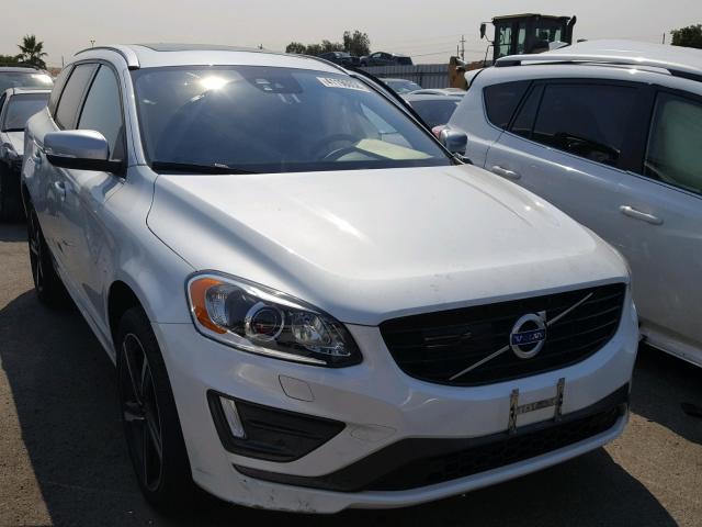 YV4902RSXG2802686 - 2016 VOLVO XC60 T6 WHITE photo 1