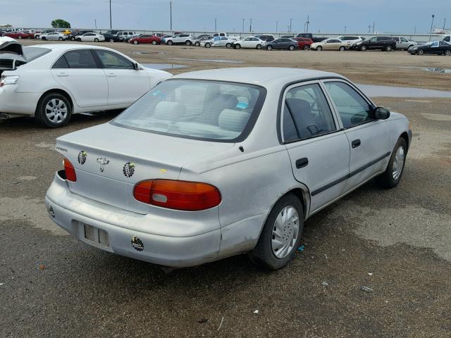 1Y1SK528X1Z434258 - 2001 CHEVROLET GEO PRIZM 银色 照片 4