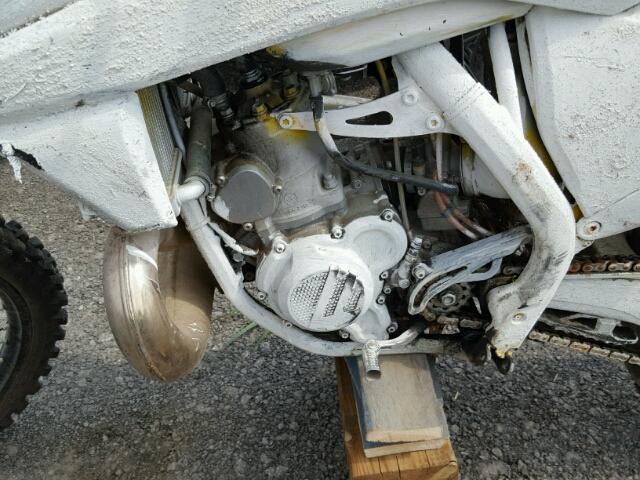 VBKSXM238HM291918 - 2017 KTM 250SX WHITE photo 7