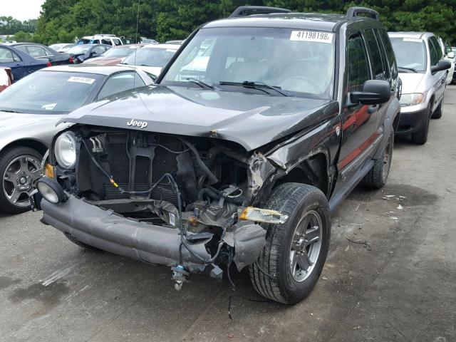 1J8GL38KX6W174007 - 2006 JEEP LIBERTY RE GRAY photo 2