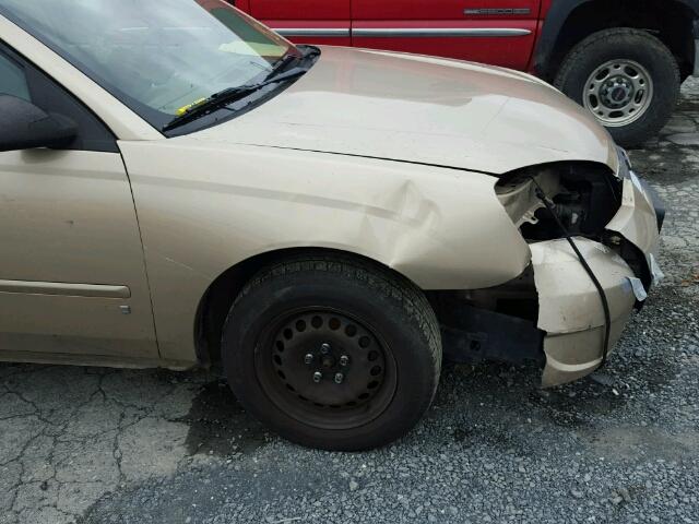 1G1ZS51F06F300623 - 2006 CHEVROLET MALIBU LS GOLD photo 10