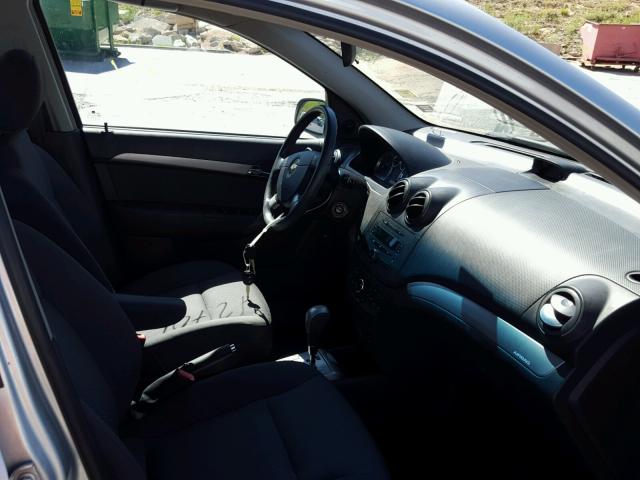 KL1TD56678B123215 - 2008 CHEVROLET AVEO BASE Argent photo 5