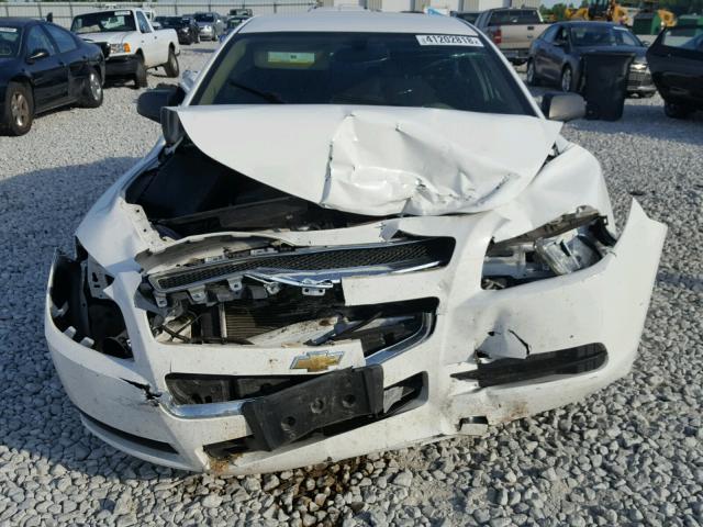 1G1ZA5EN3A4126247 - 2010 CHEVROLET MALIBU LS თეთრი ფოტო 9